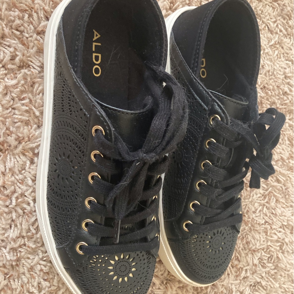 Aldo lace up sneakers